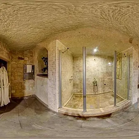 Готель Miras 4*
